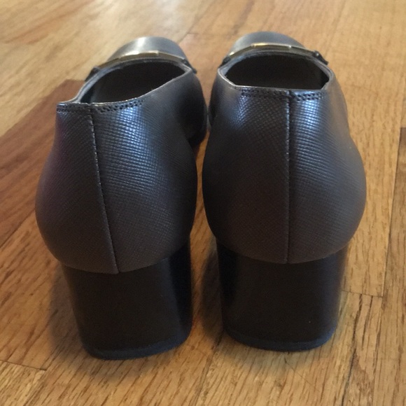 Ferragamo shoes - Picture 4 of 7